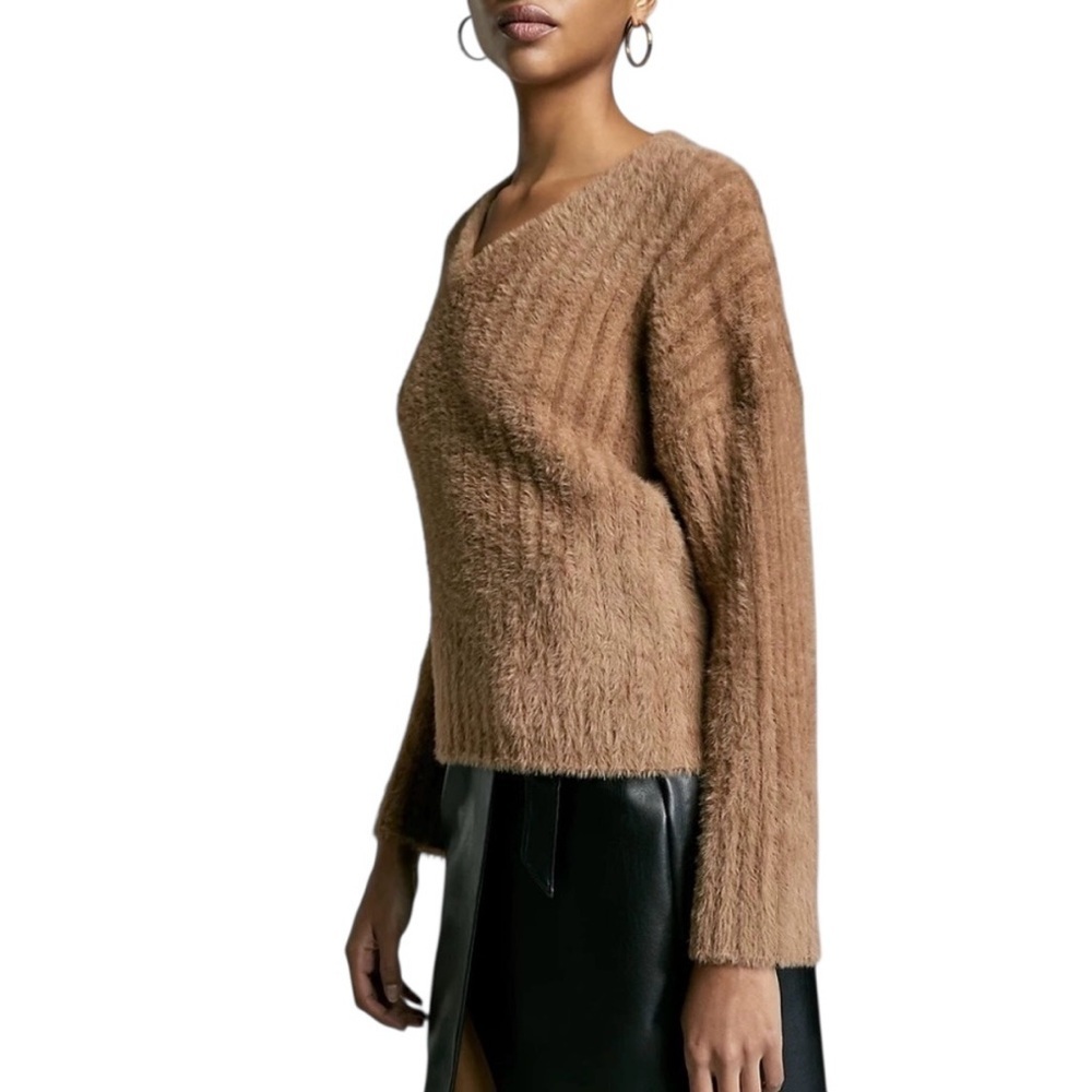 Aritzia Babaton Ulmann V-Neck Sweater Tan Fuzzy Chunky Ribbed Knit Sz S - Picture 11 of 13
